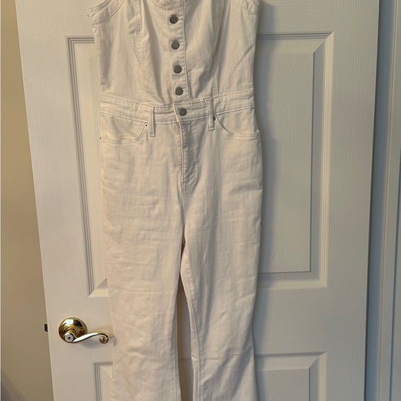 NWOT. Jessica Simpson white denim jumpsuit flared legs size 6 $18$ - Picture 2 of 4